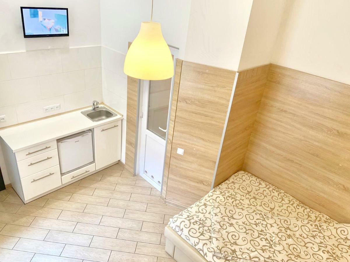 Smart -Апартаменти В Центрі Львова - 2 Хв До Оперного Театру Ngoại thất bức ảnh