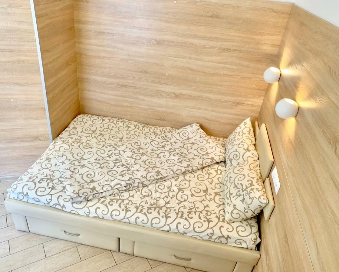 Smart -Апартаменти В Центрі Львова - 2 Хв До Оперного Театру Ngoại thất bức ảnh